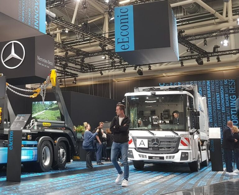 Mercedes-Benz Trucks svela il primo eEconic a trazione elettrica