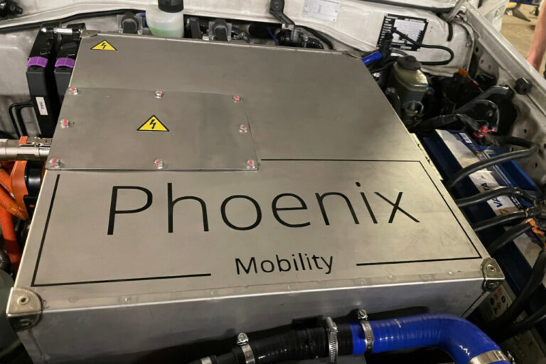 Renault e Phoenix Mobility lanciano il retrofit elettrico dei veicoli commerciali