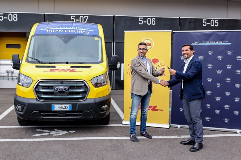 Ford E-Transit: con DHL partono i test per consegne «green»