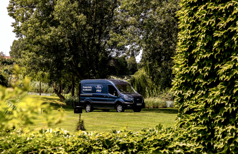 In giro con il Ford E-Transit. La scintilla del cambiamento