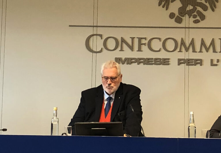 Palenzona (Confcommercio): «Parole incoraggianti dal nuovo governo, pronti a collaborare»